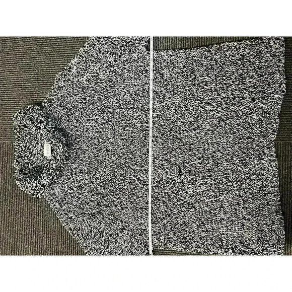 Cozy Black and White Marled Knit Sweater with Textured Cuffs and Collar - Picture 7 of 8